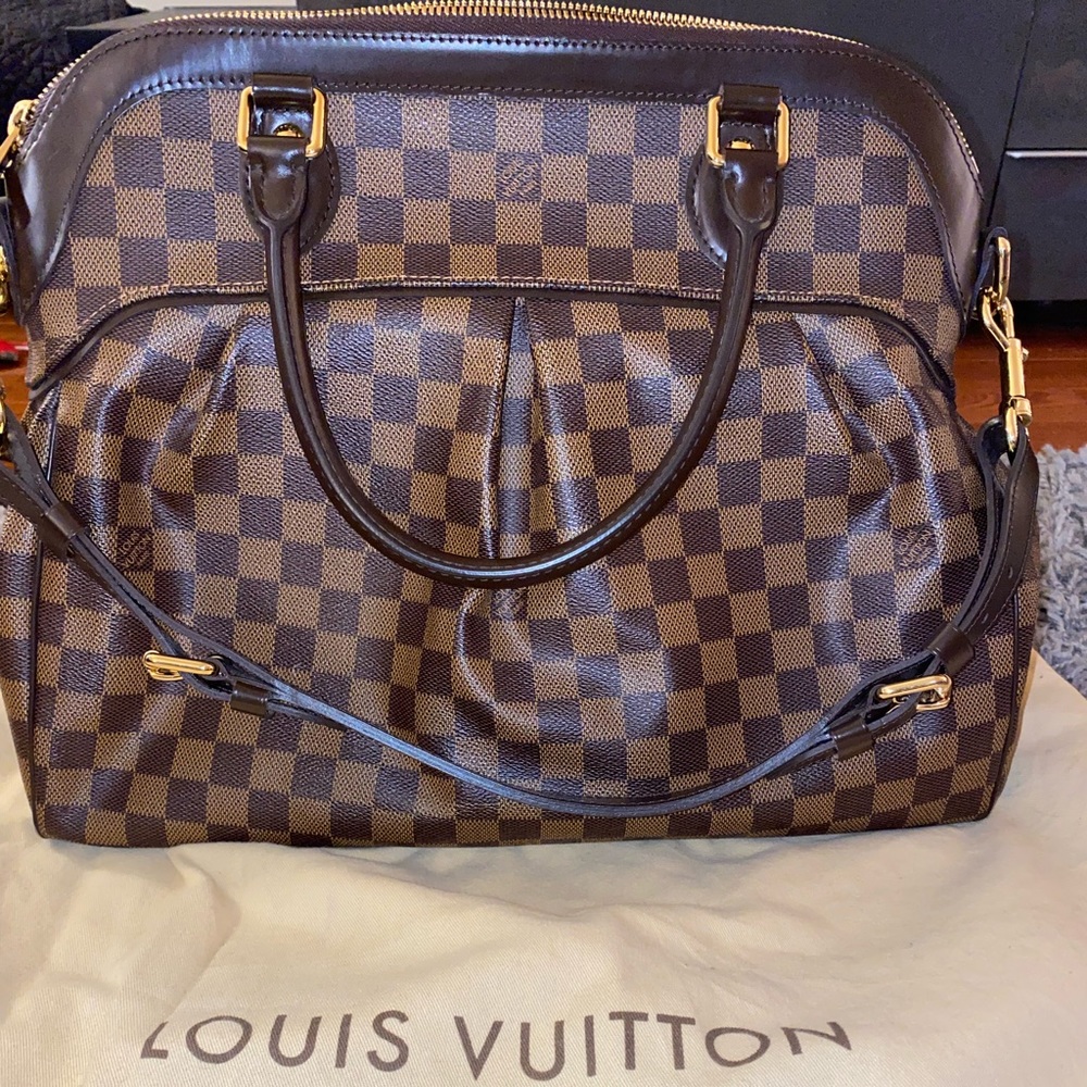 Louis Vuitton Trevi GM Damier (make me an offer 🤗)
